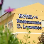 Dom Lourenco מלון
