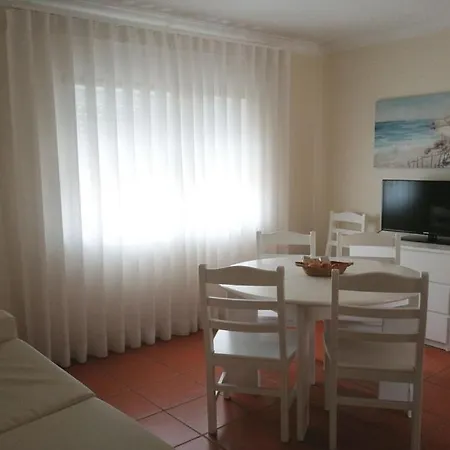 Отель Dom Lourenco Арея-Бранка