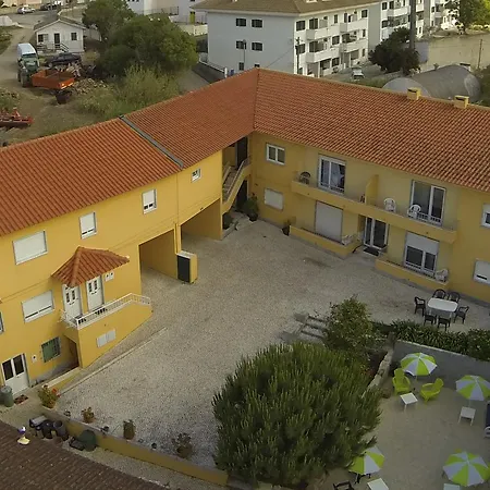 Отель Dom Lourenco Арея-Бранка