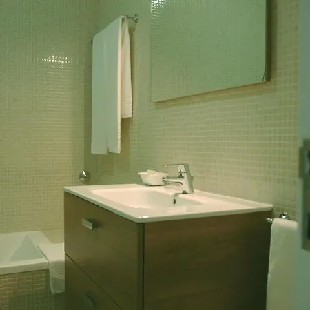 Отель Dom Lourenco 2*