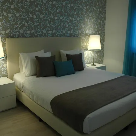 Dom Lourenco Отель