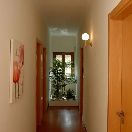 Dom Lourenco Отель Арея-Бранка