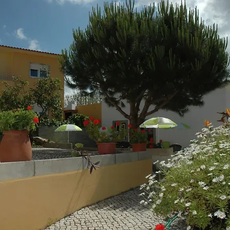 Отель Dom Lourenco Арея-Бранка