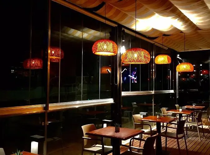 Dom Lourenco 酒店 阿雷亚布兰卡