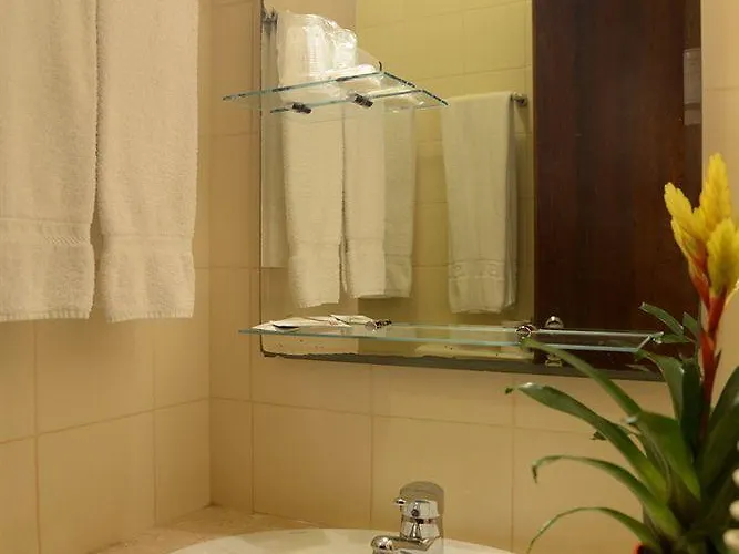 Dom Lourenco 阿雷亚布兰卡