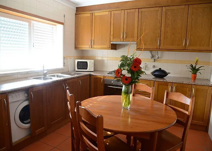 酒店 Dom Lourenco 2*