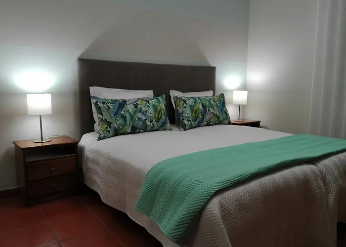 Dom Lourenco 2* 阿雷亚布兰卡