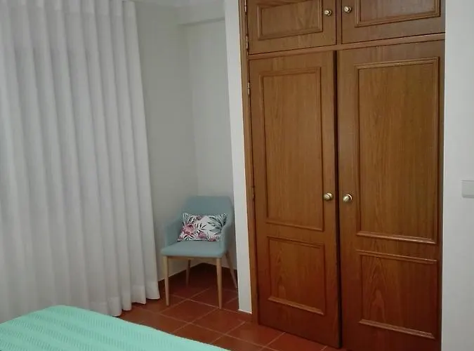 Dom Lourenco 酒店 2*